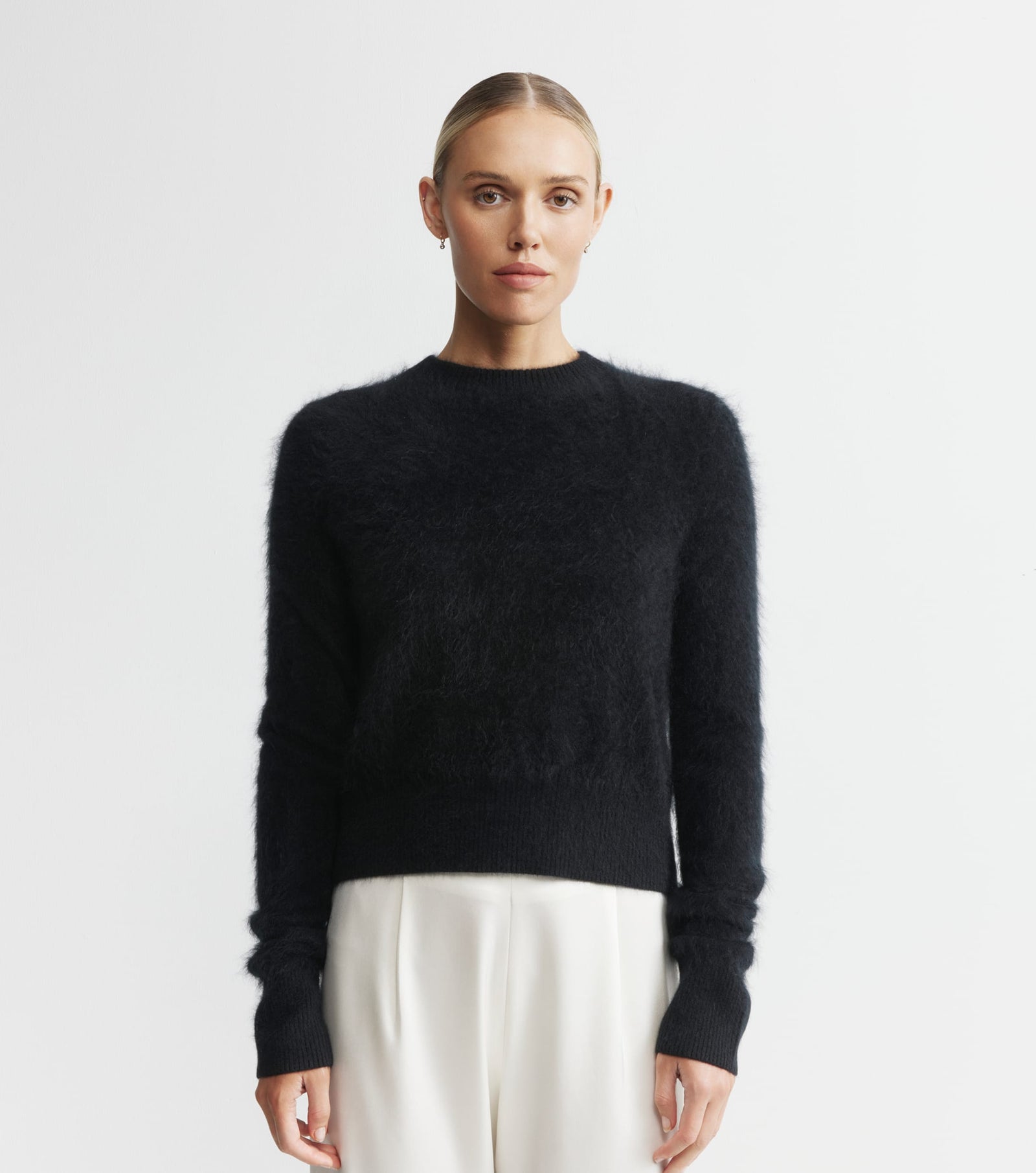 Brushed Cashmere Crew Sweater - Black