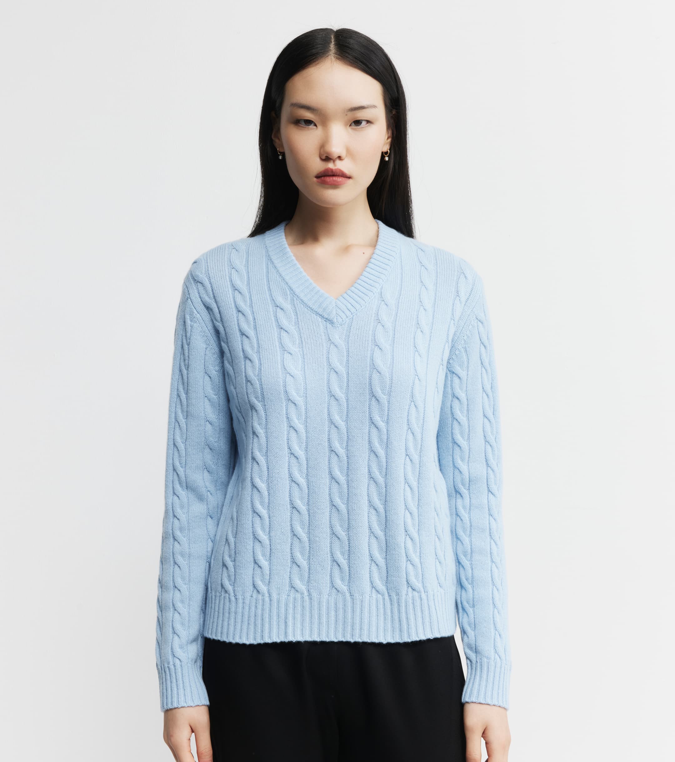 Cashmere Cable V Sweater - Pale Blue
