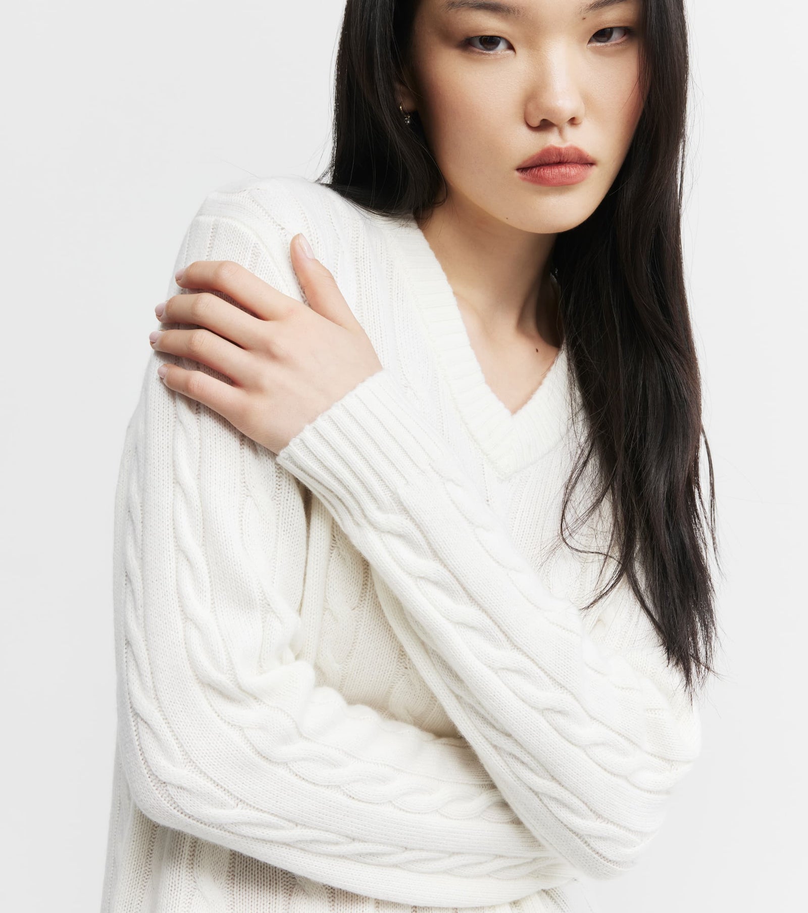 Cashmere Cable V Sweater - White