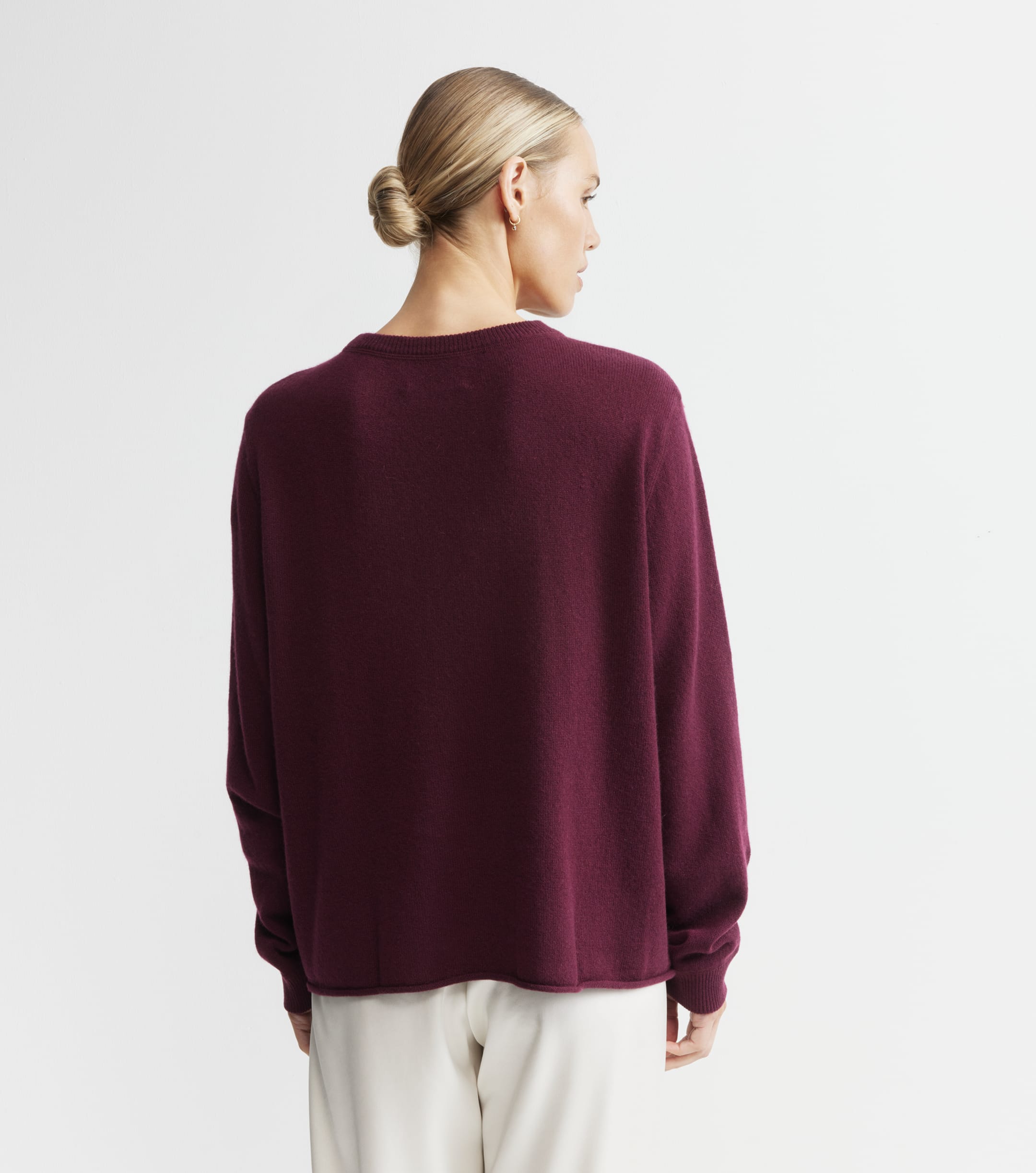 Cashmere Featherweight Oversize Crew - Burgundy