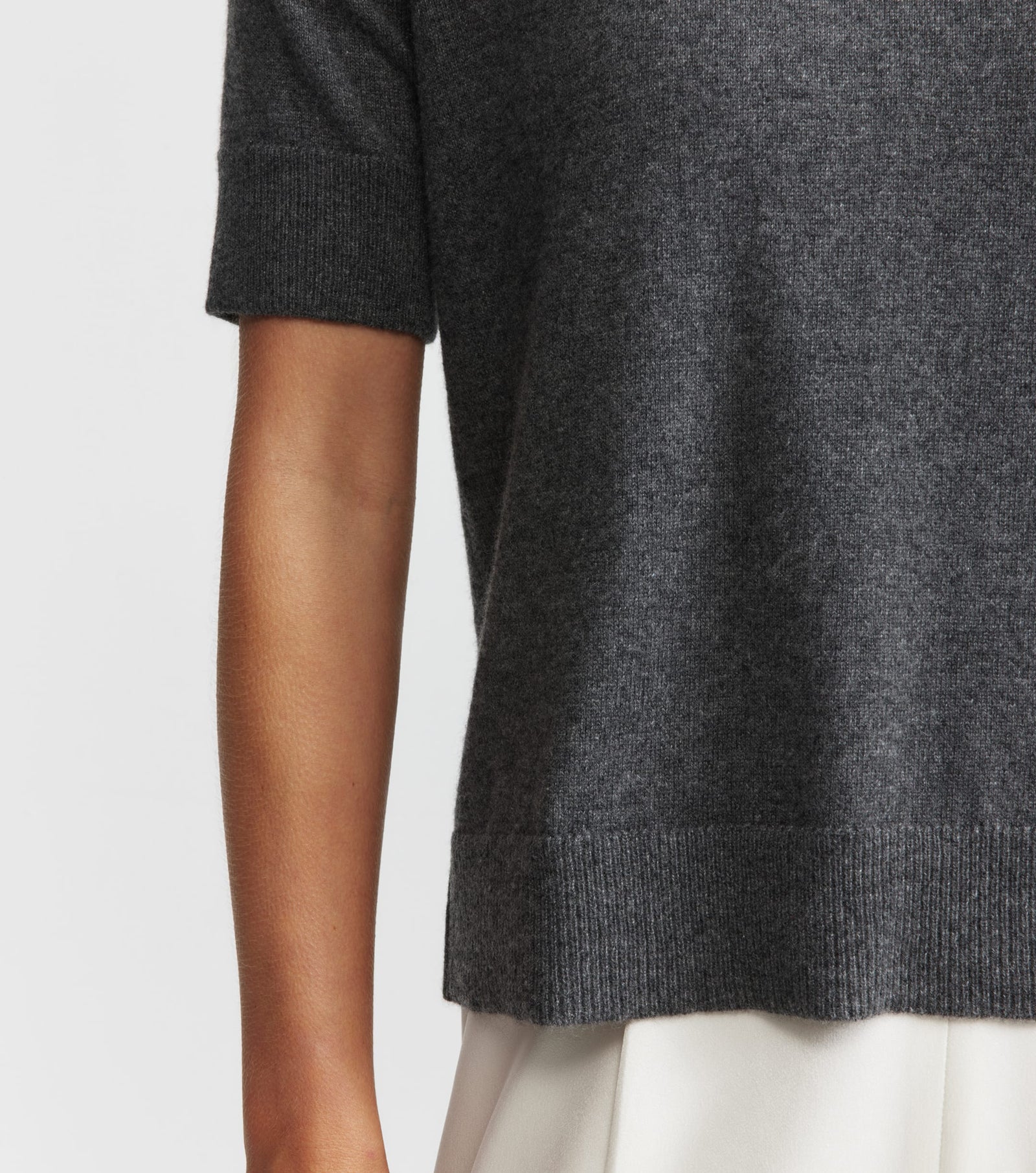Essential Cashmere Crew Tee - Graphite
