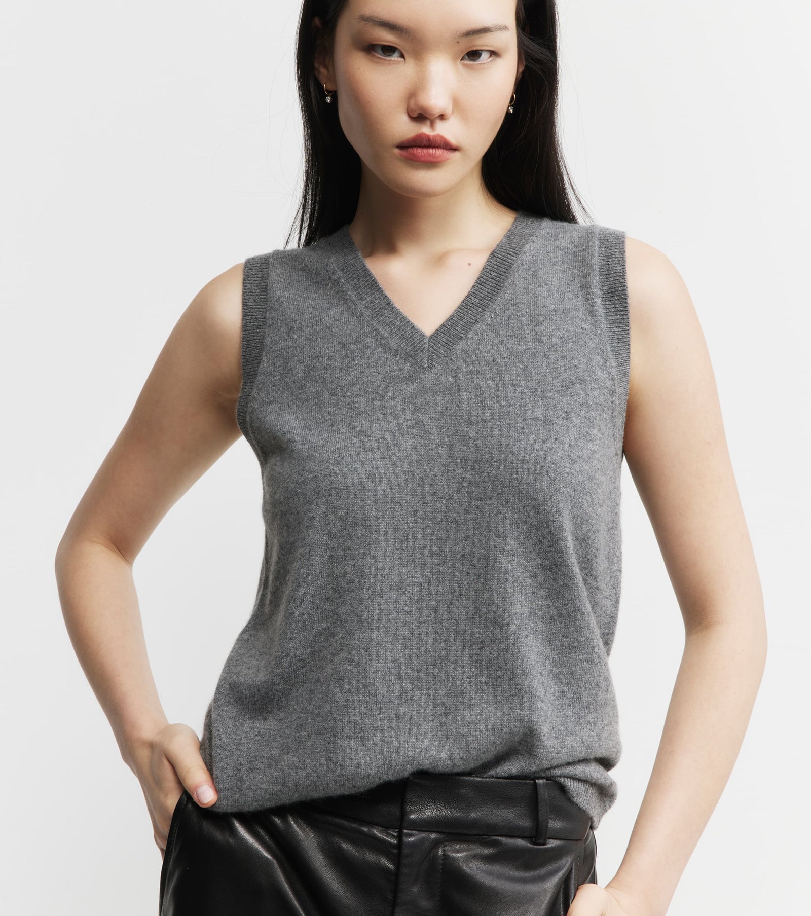 Cashmere V Tank - Graphite