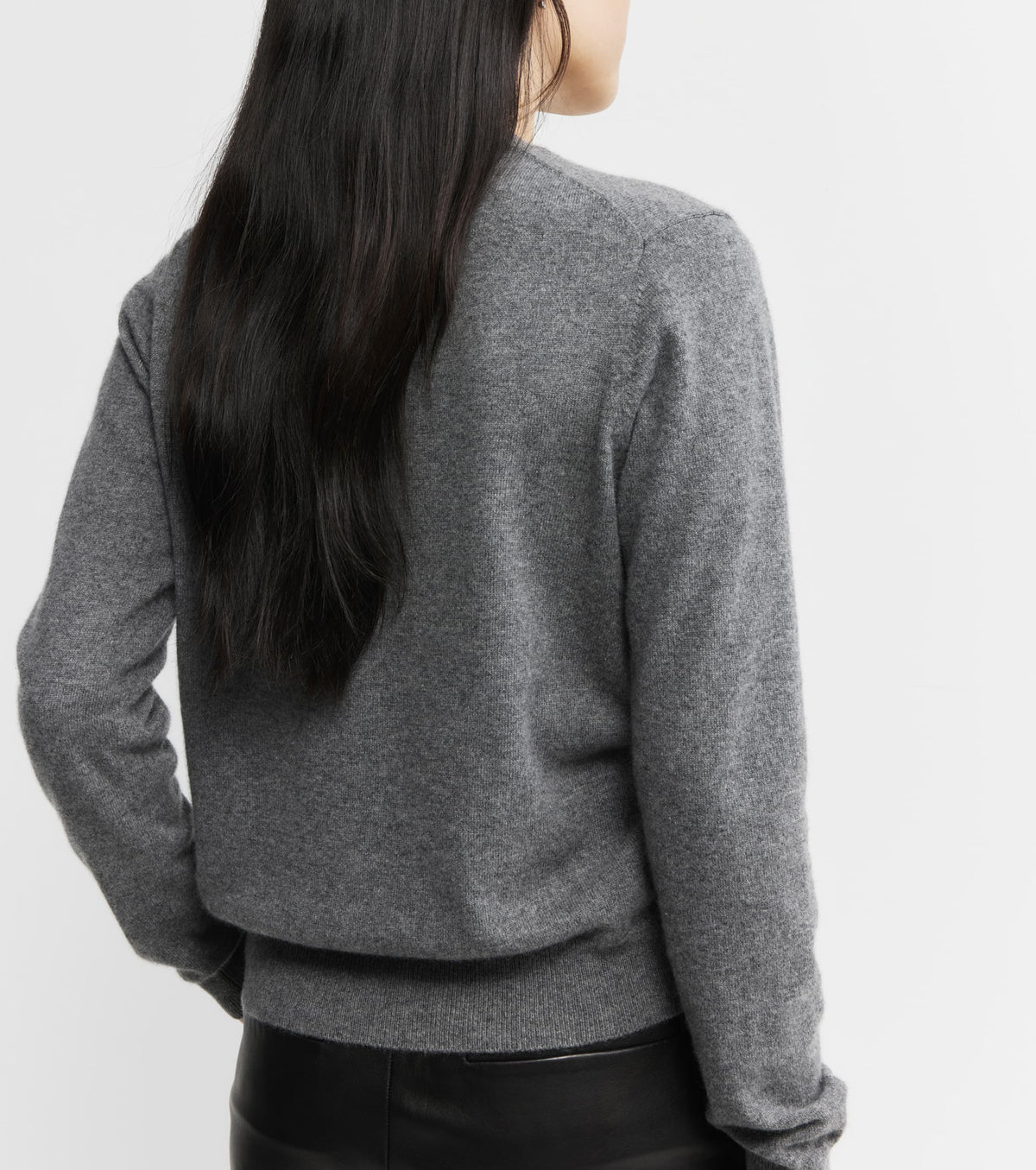 Essential Cashmere Crew Cardigan - Graphite