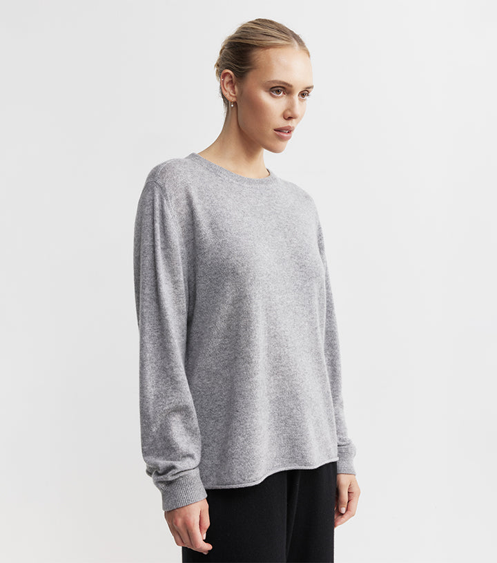 Cashmere Featherweight Oversize Crew - Dark Grey Melange