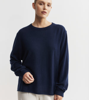 Cashmere Featherweight Oversize Crew - Navy