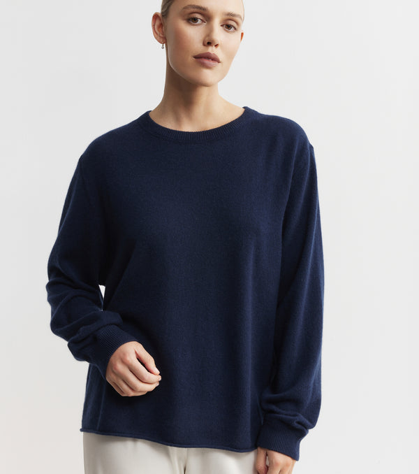 Cashmere Featherweight Oversize Crew - Navy