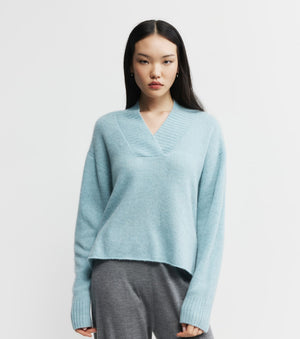 Featherweight  Cashmere V Neck - Seafoam