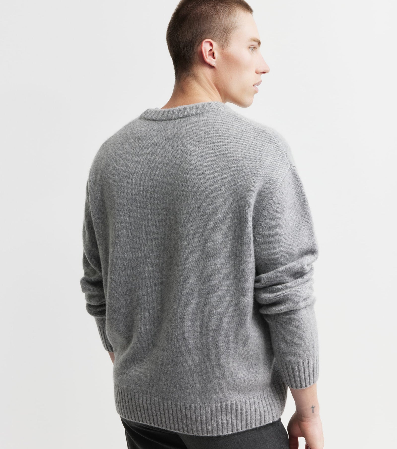 Mens Cashmere Relaxed Crew - Dark Grey Melange
