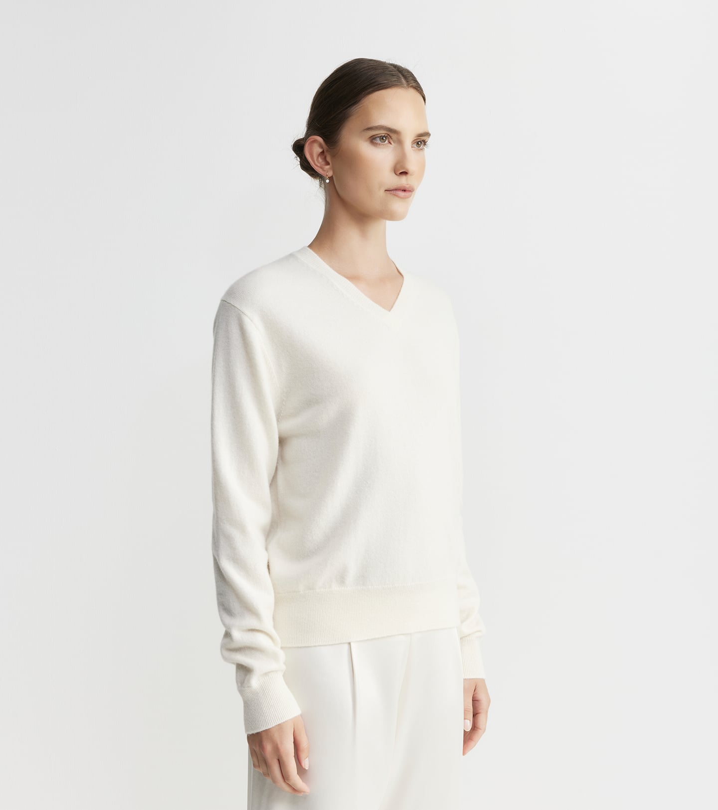 Signature Cashmere V-Neck - Cream