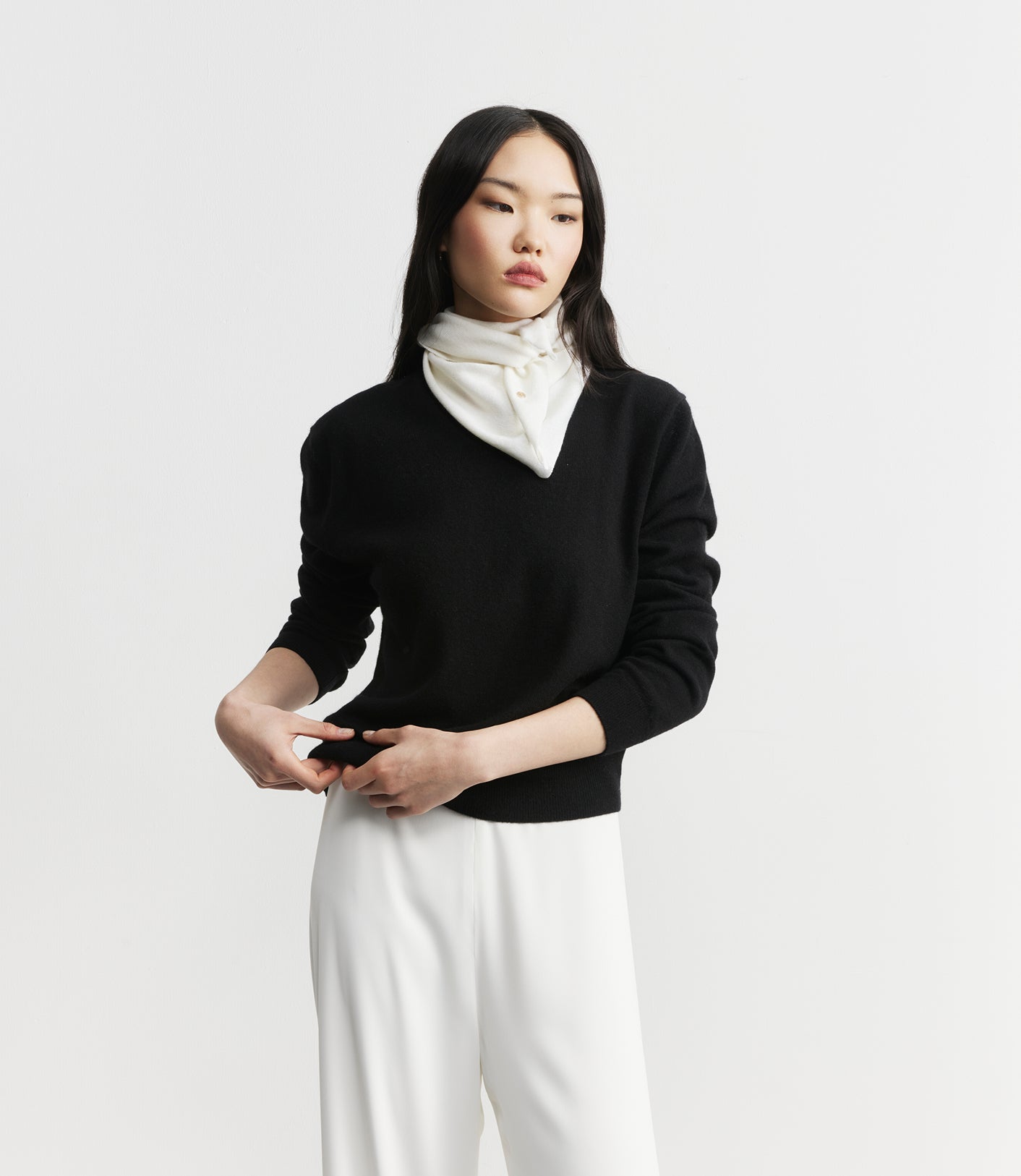 Cashmere Triangle Scarf - White