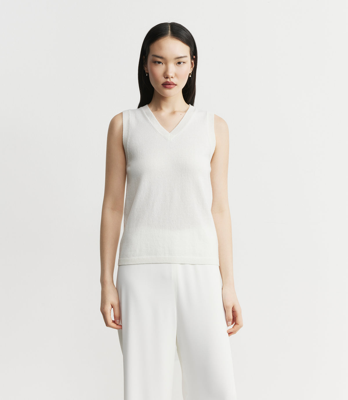 Cashmere V Tank - White