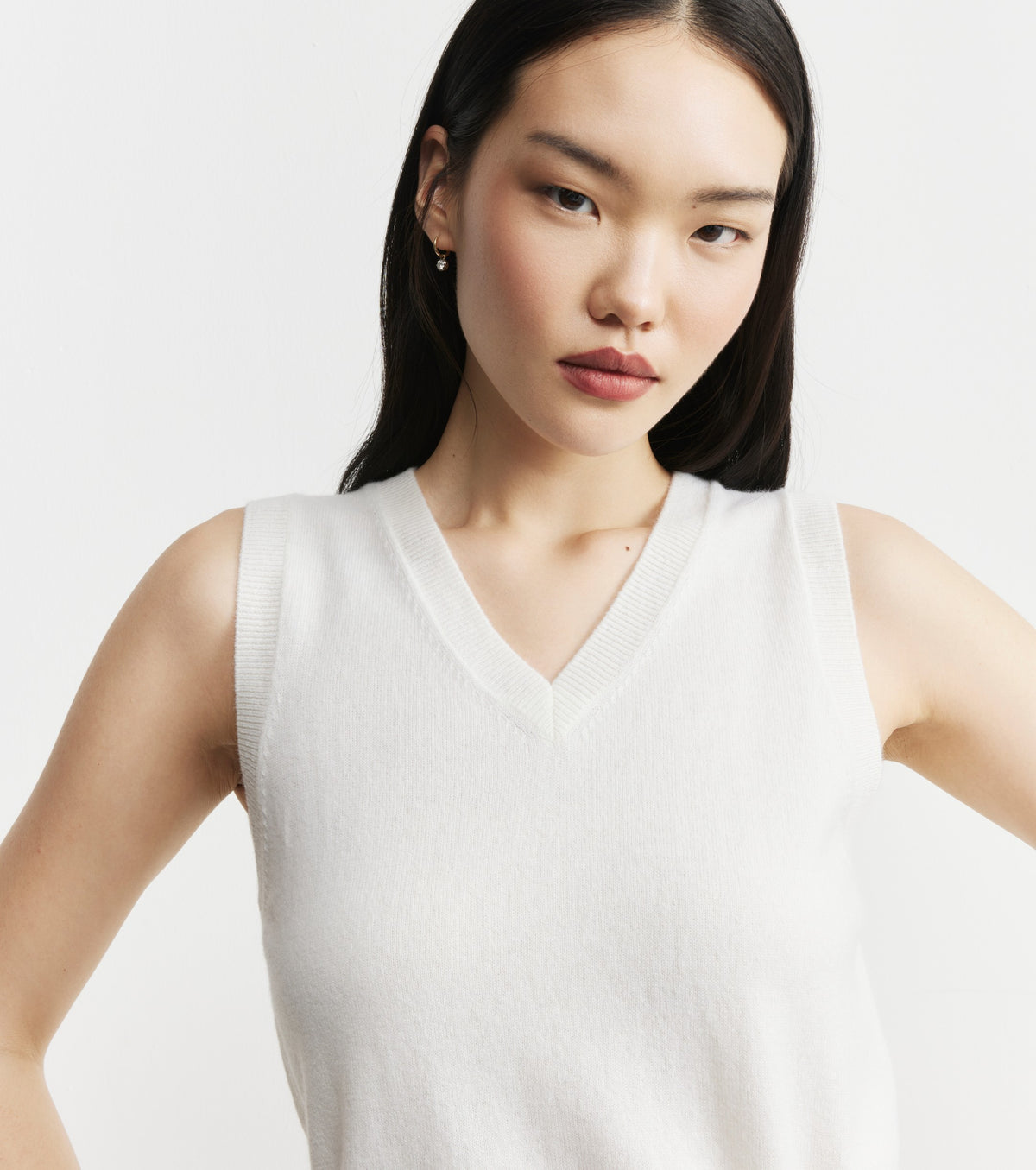 Cashmere V Tank - White